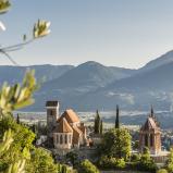 Ausgangspunkt der ADAC Europa Classic 2019 ist das malerisch gelegene Schenna in Südtirol